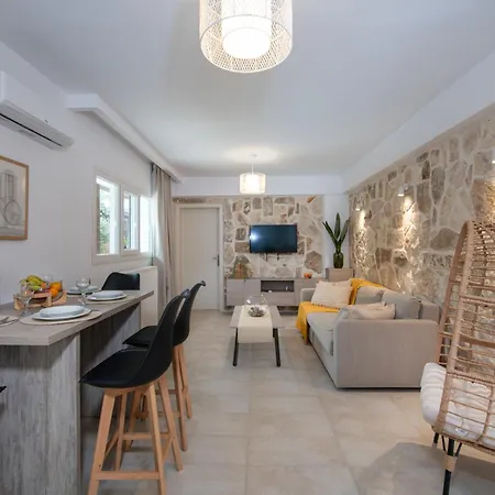 Apartment Elenas - With Pool And Terrace *